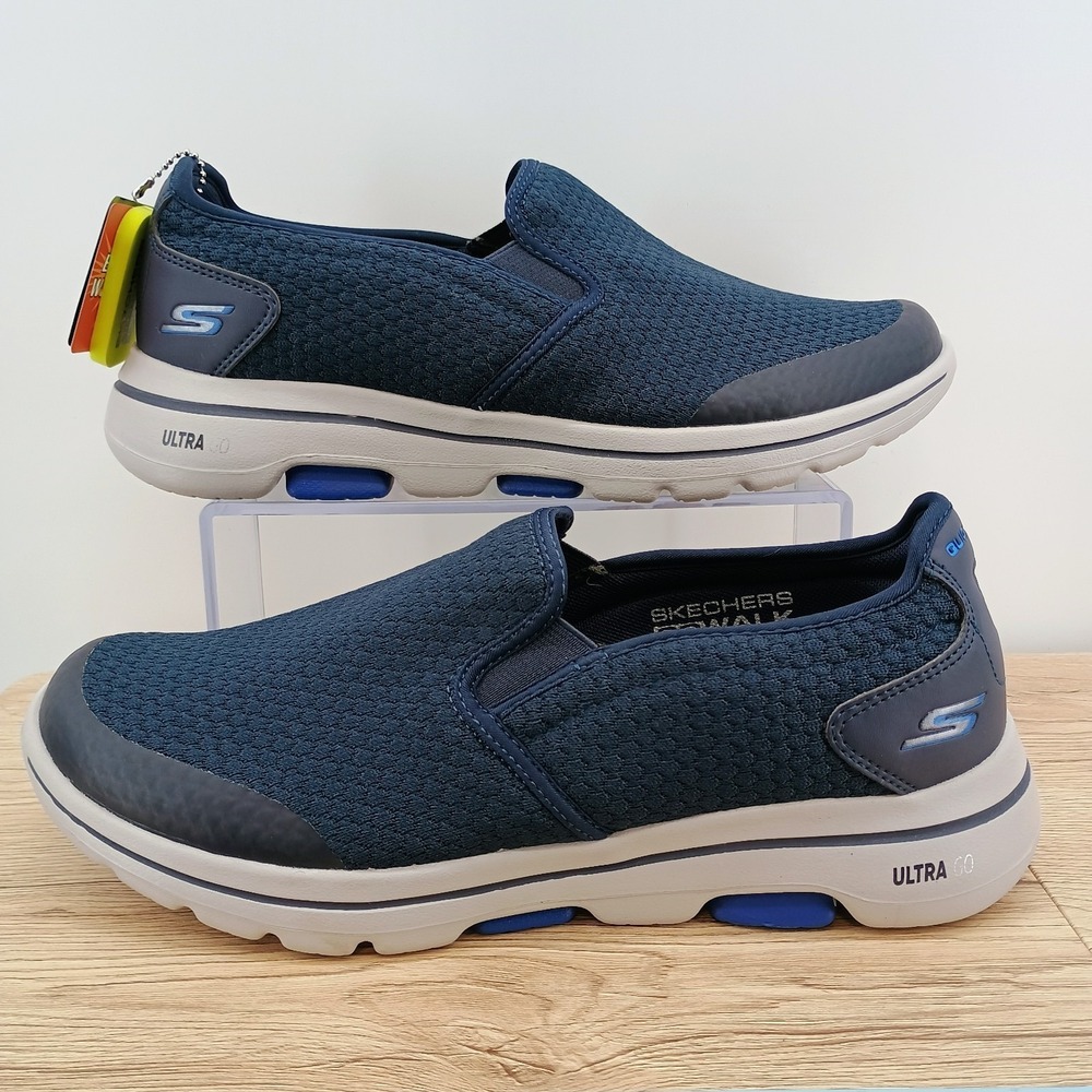 Skechers Go Walk 5 Qualify Mens 9.5 W Navy Blue Mesh Slip On Walking Sneakers